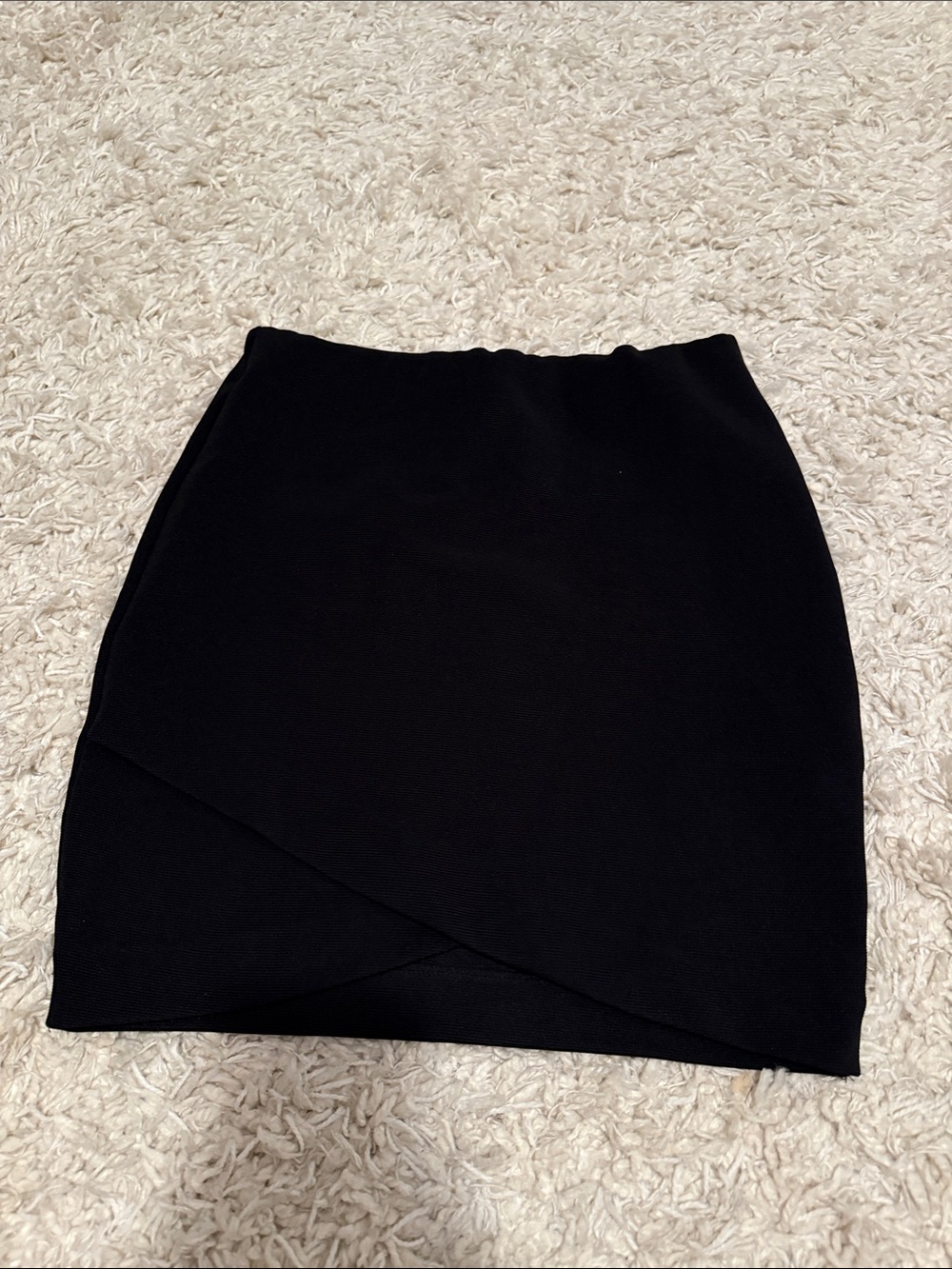 H&M Black Overlap Mini Skirt - Women's Classic Pencil Style